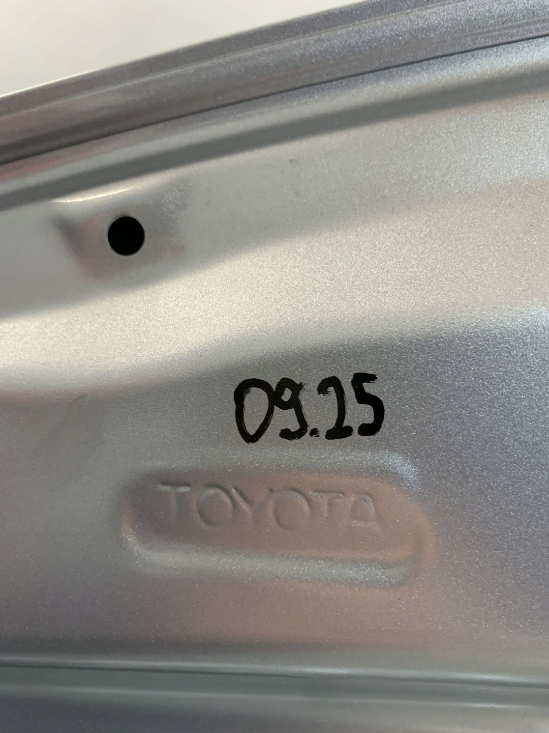 Cofano Toyota CH-R 2 II 23r 2023 09.25