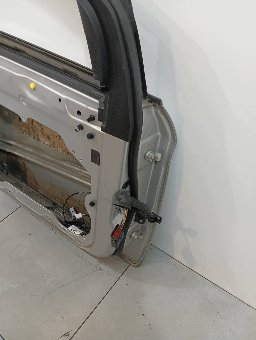 door left front O8 Ford Kuga and (2008-2012)