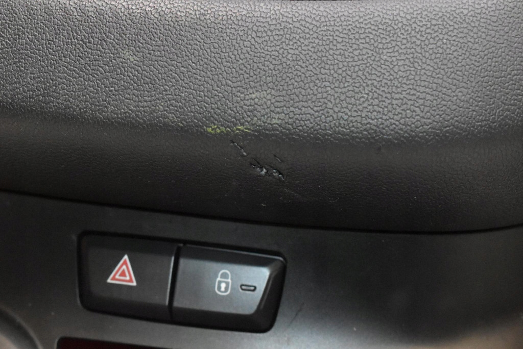 dashboard instrument panel console cockpit airbag EU PEUGEOT 208 1 and 12-16