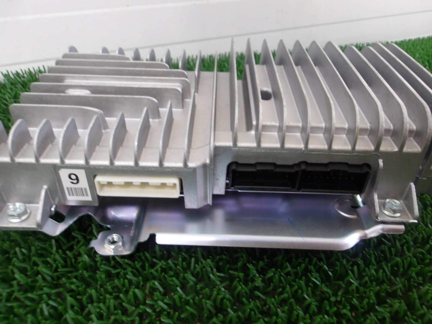 INFINITI Q50 13-18 amplifier BOSE 280614HK1A