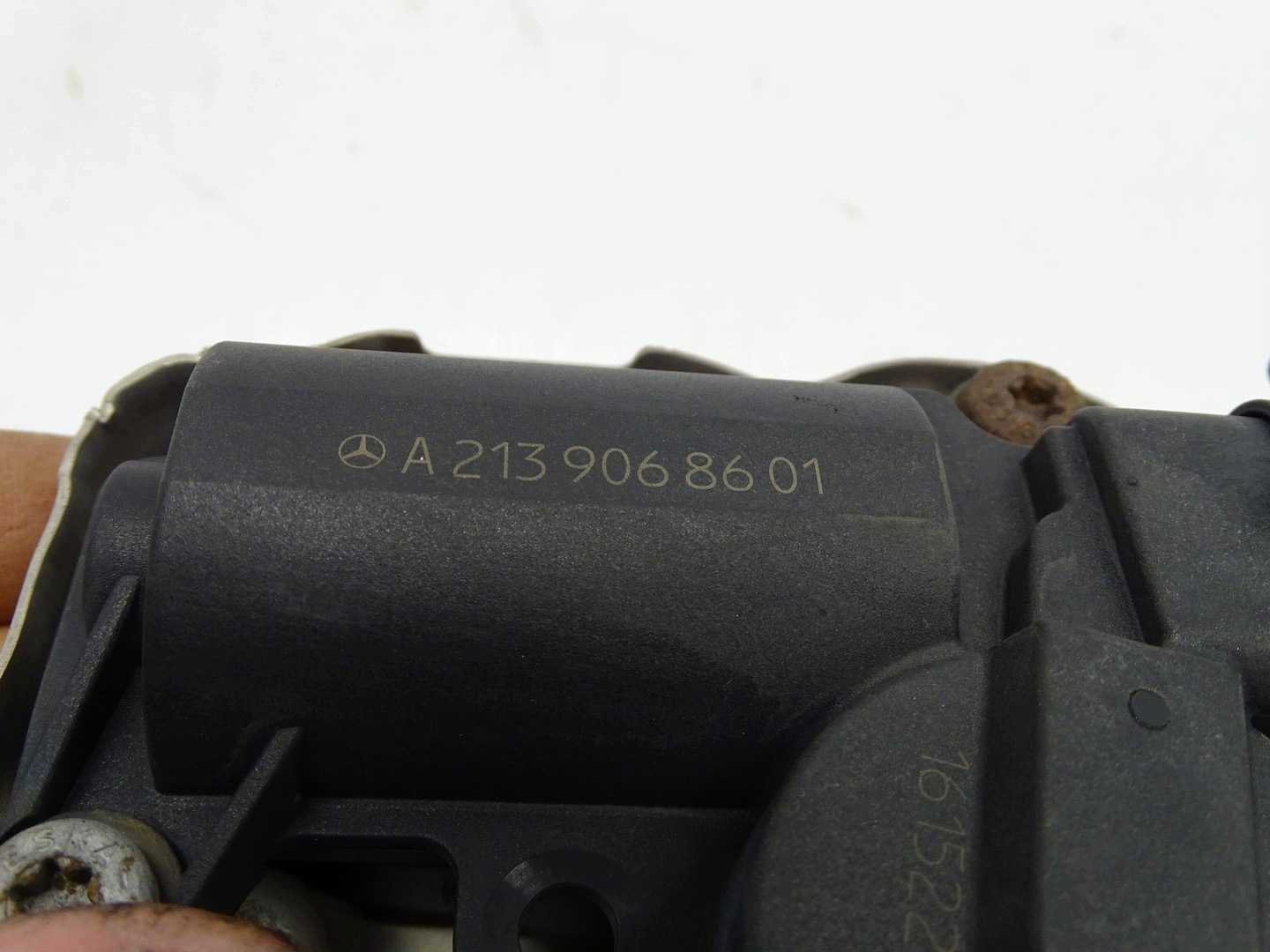Valvola a farfalla dello scarico MERCEDES W213 A2139068601