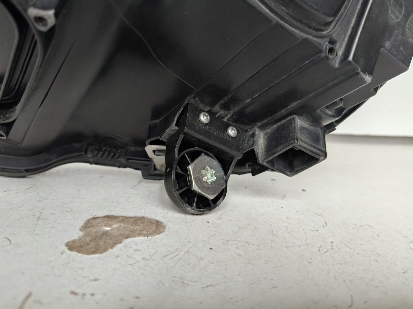 light right REFLEKTOR MERCEDES C-KLASA W205 14- FULL LED ILS