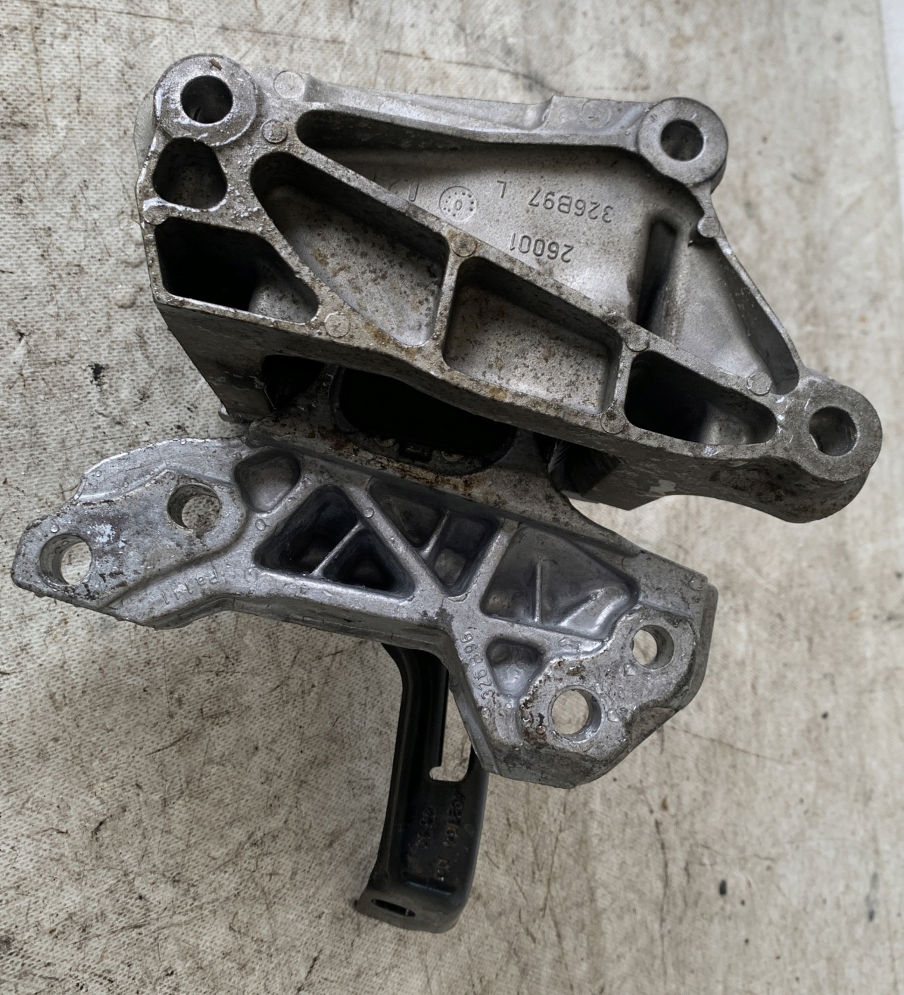 engine mount CITROEN C5 III X7 3.0 HDI 326B97
