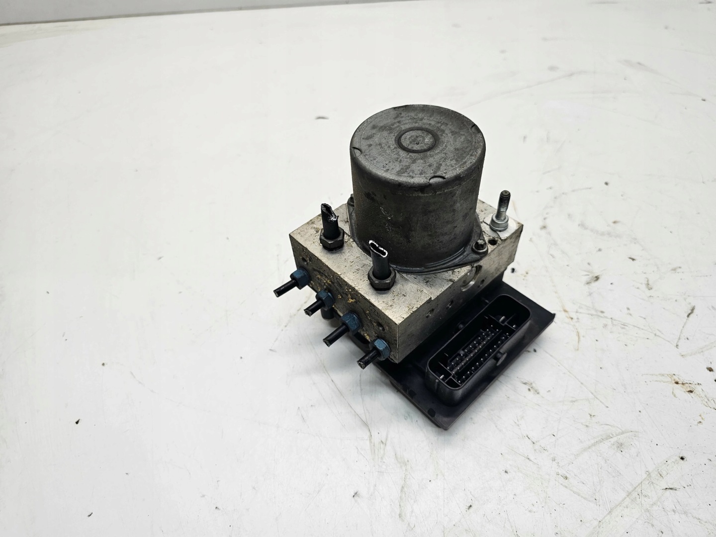 pump + control unit ABS ESP AUDI A6 C6 4F0910517AM 4F0614517BD