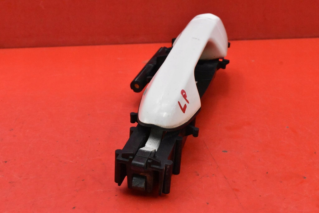 handle left front front PW1 CHRYSLER PACIFICA 1 and CS 03-08