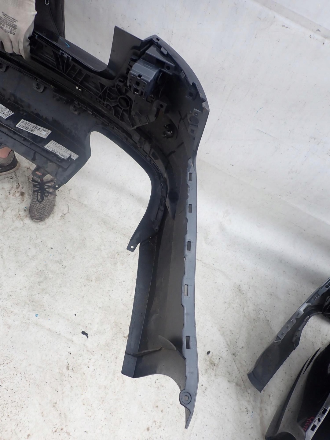 AUDI A4 B9 8W KOMBI S-LINE 15-19 bumper rear part rear 4XPDC