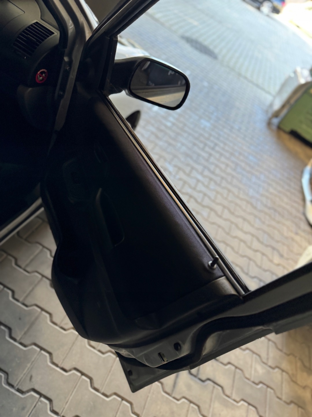 door front right SUZUKI IGNIS SUBARU JUSTY