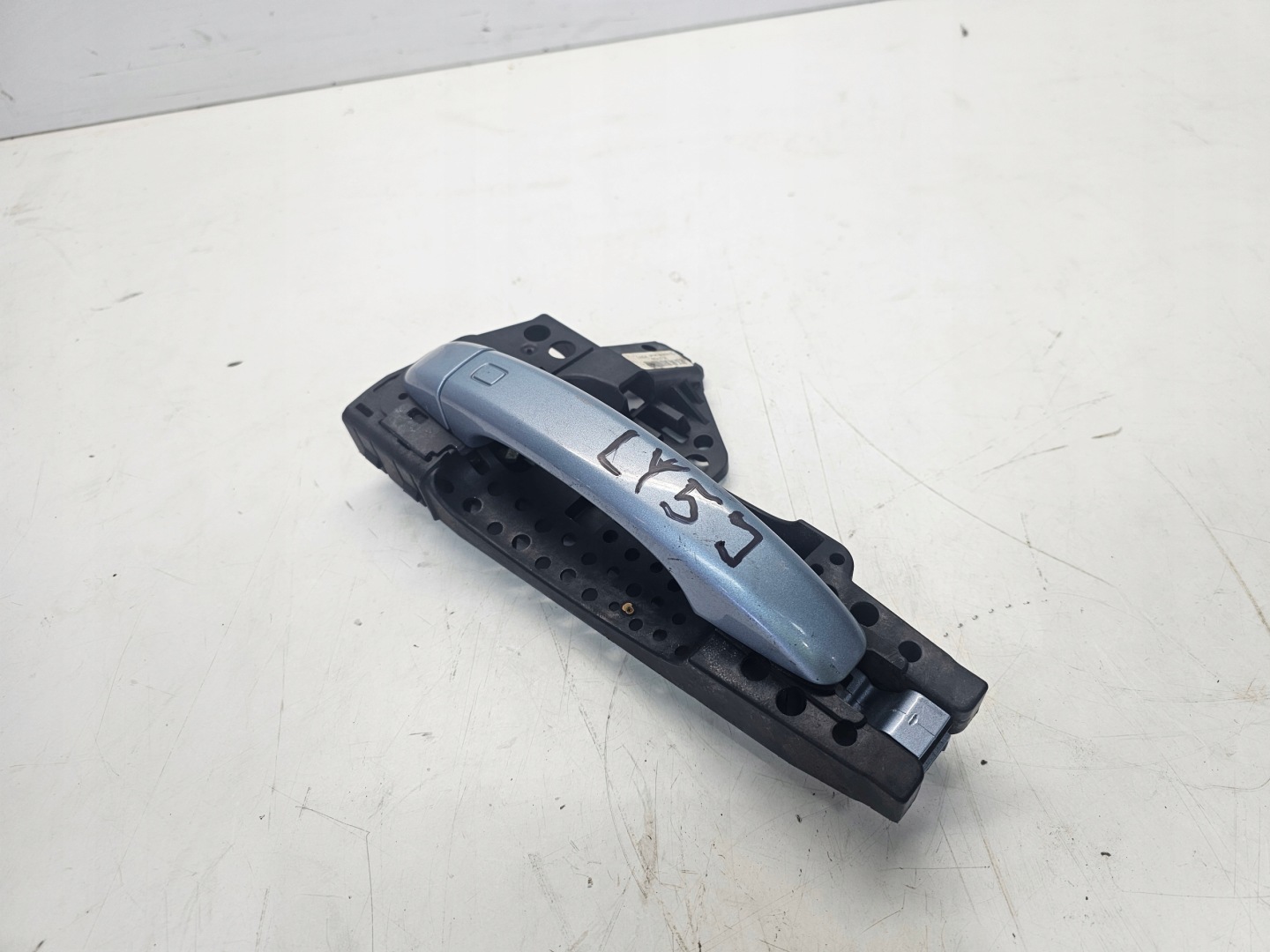 handle left AUDI A4 B8 A5 8T Q5 8T0837885A * LY5J