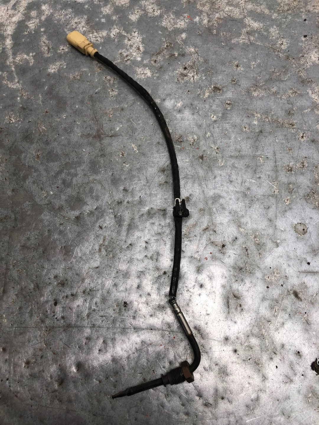 Sensor TEMPERATURY Gase AUDI Q5 LIFT 4H0906088AP