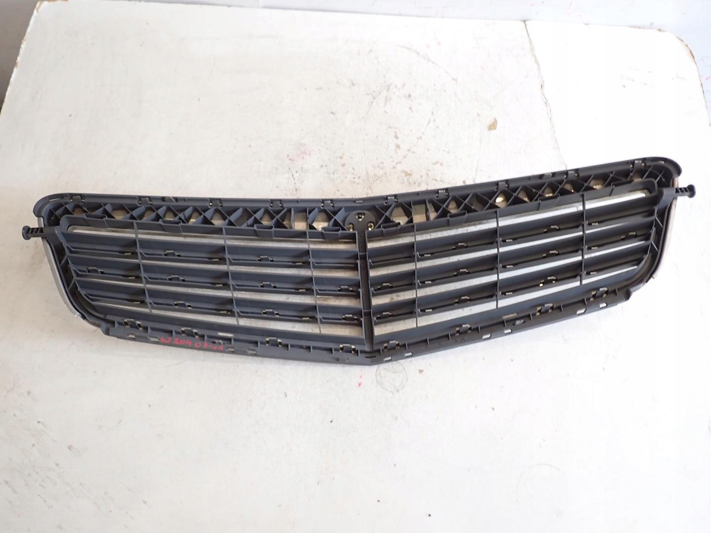 Grill MERCEDES C-KLASA W204 2007-2011 A2048801283
