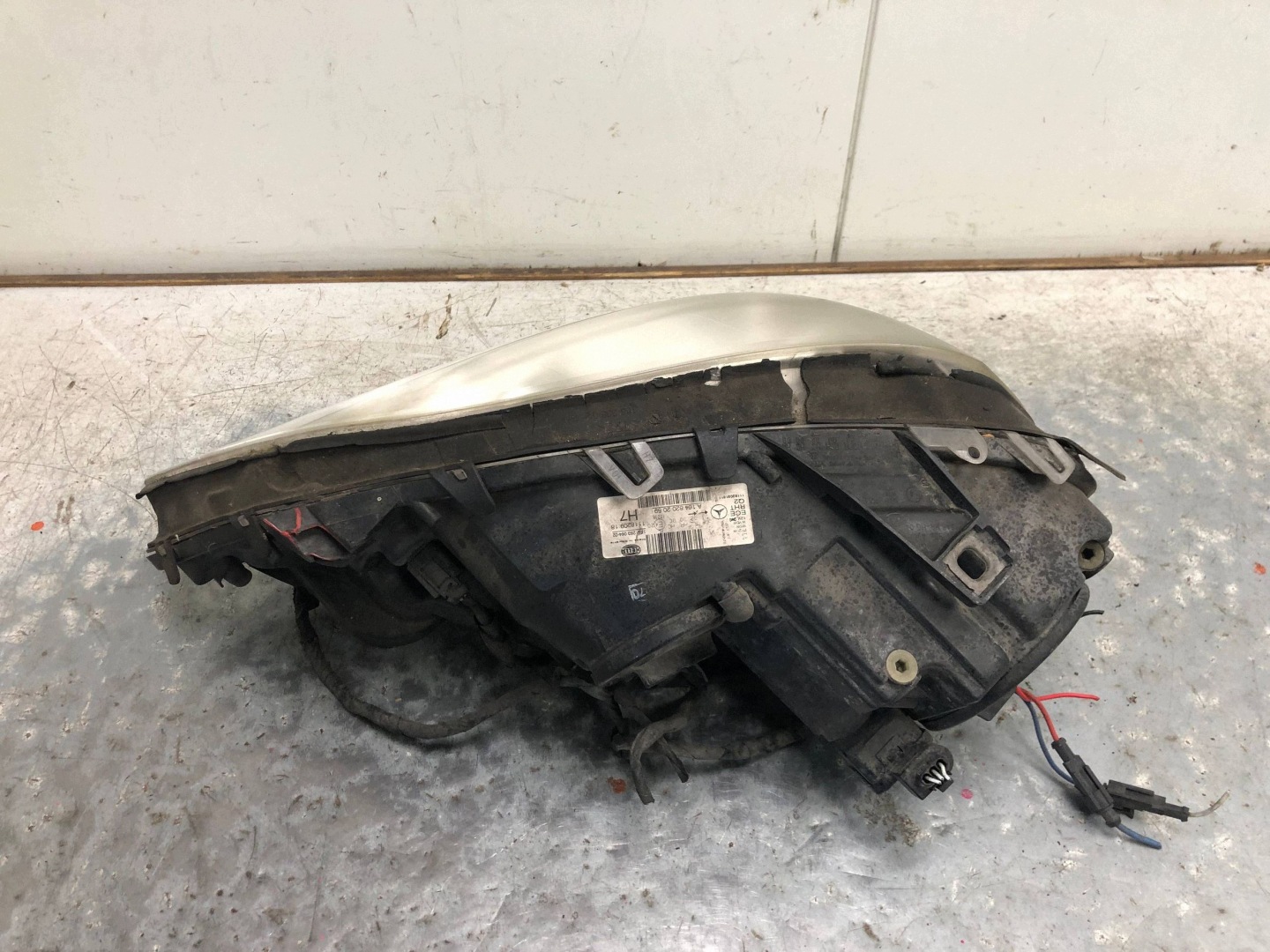 light right front MERCEDES ML W164 A1648202059