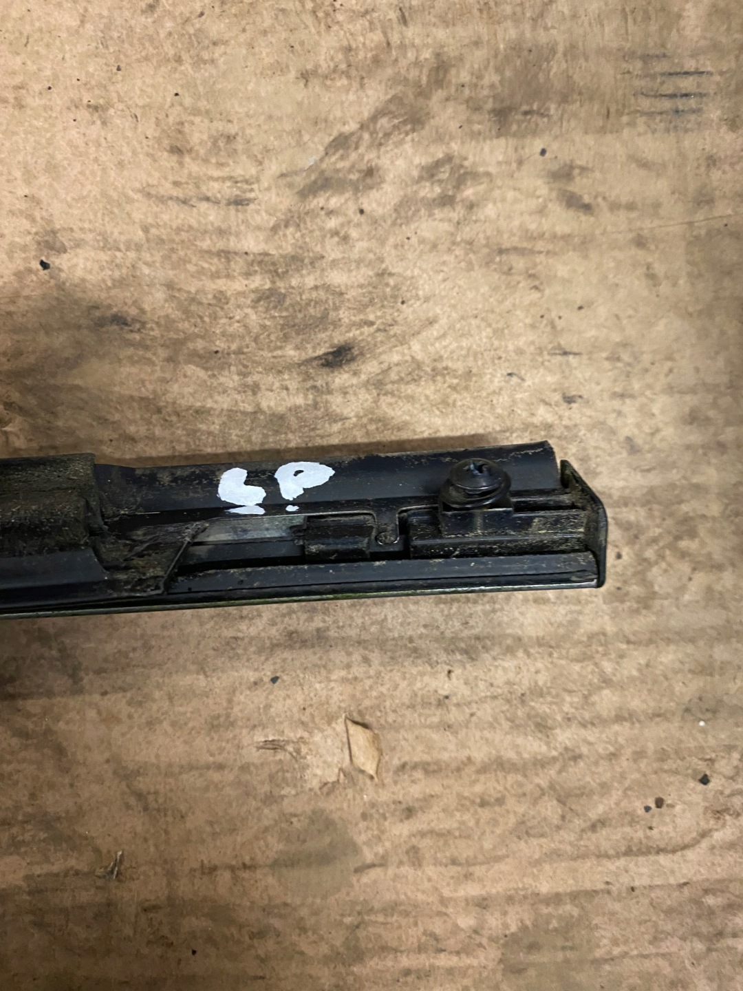moulding PARAPET door left front SPORTAGE III 10