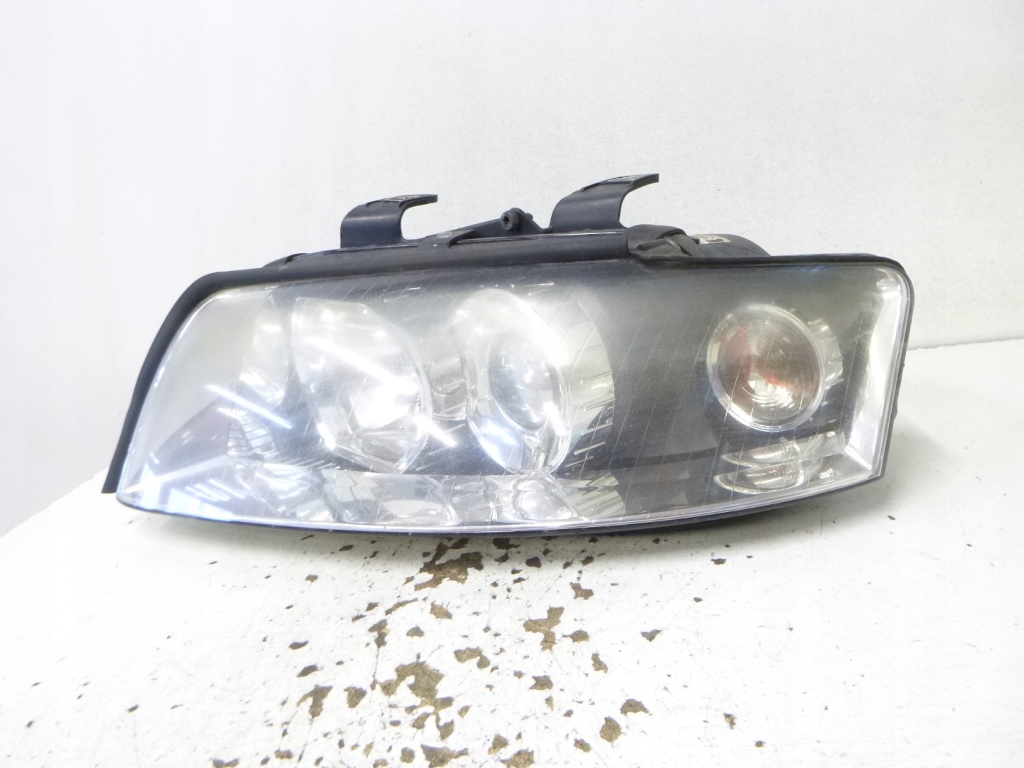 light front left XENON Audi A4 b6 2004r. 8E0 941 003 S VALEO complete