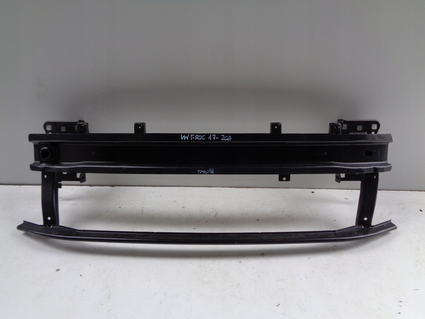 pillar bumper support front VW T-ROC 2GA 17
