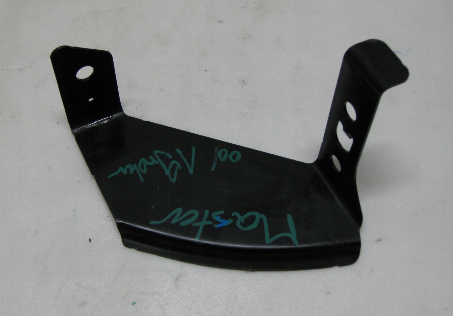 RENAULT MASTER III rechts halter der stoßstange vorne 744623971R