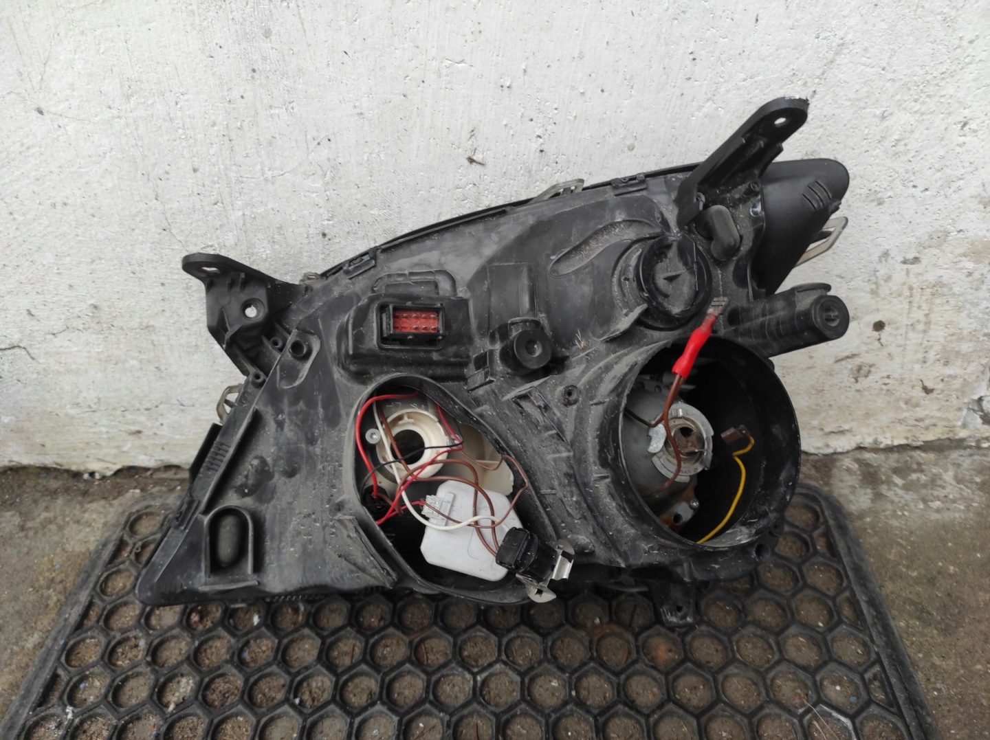 Opel Vectra C Kombi 02-05 light front right