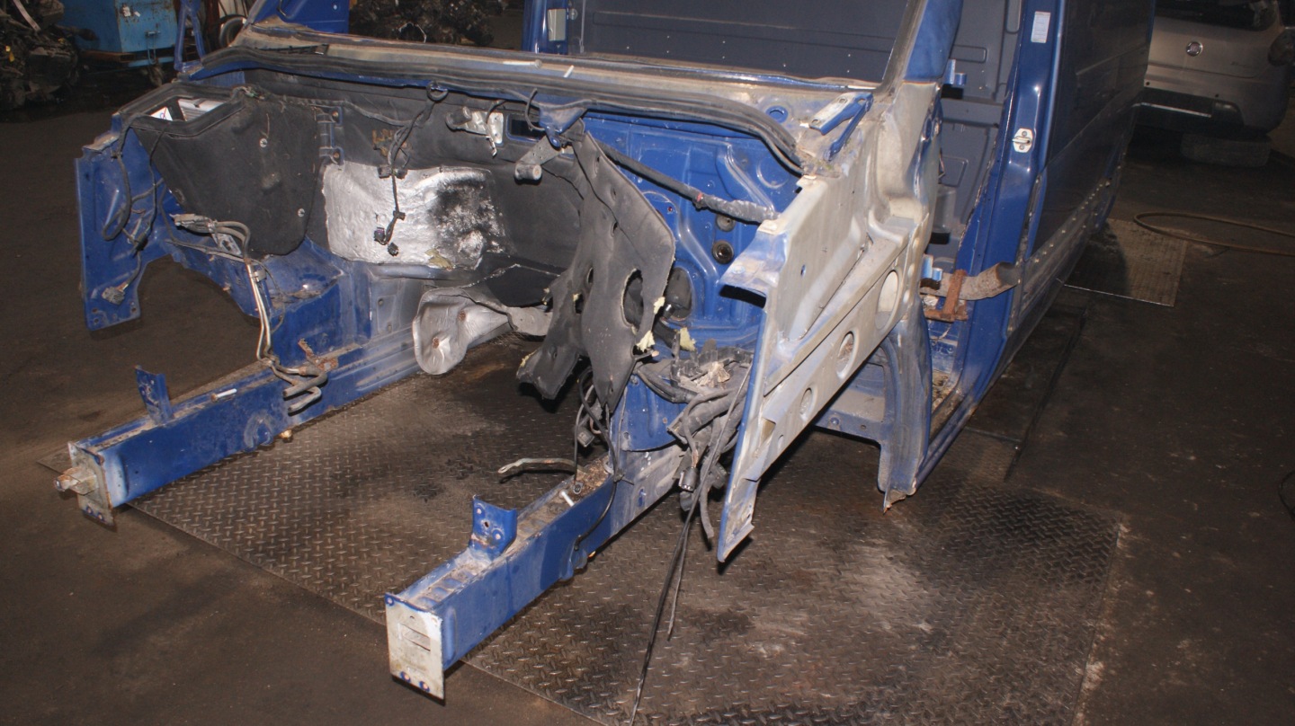 quarter quarter left VOLKSWAGEN CRAFTER