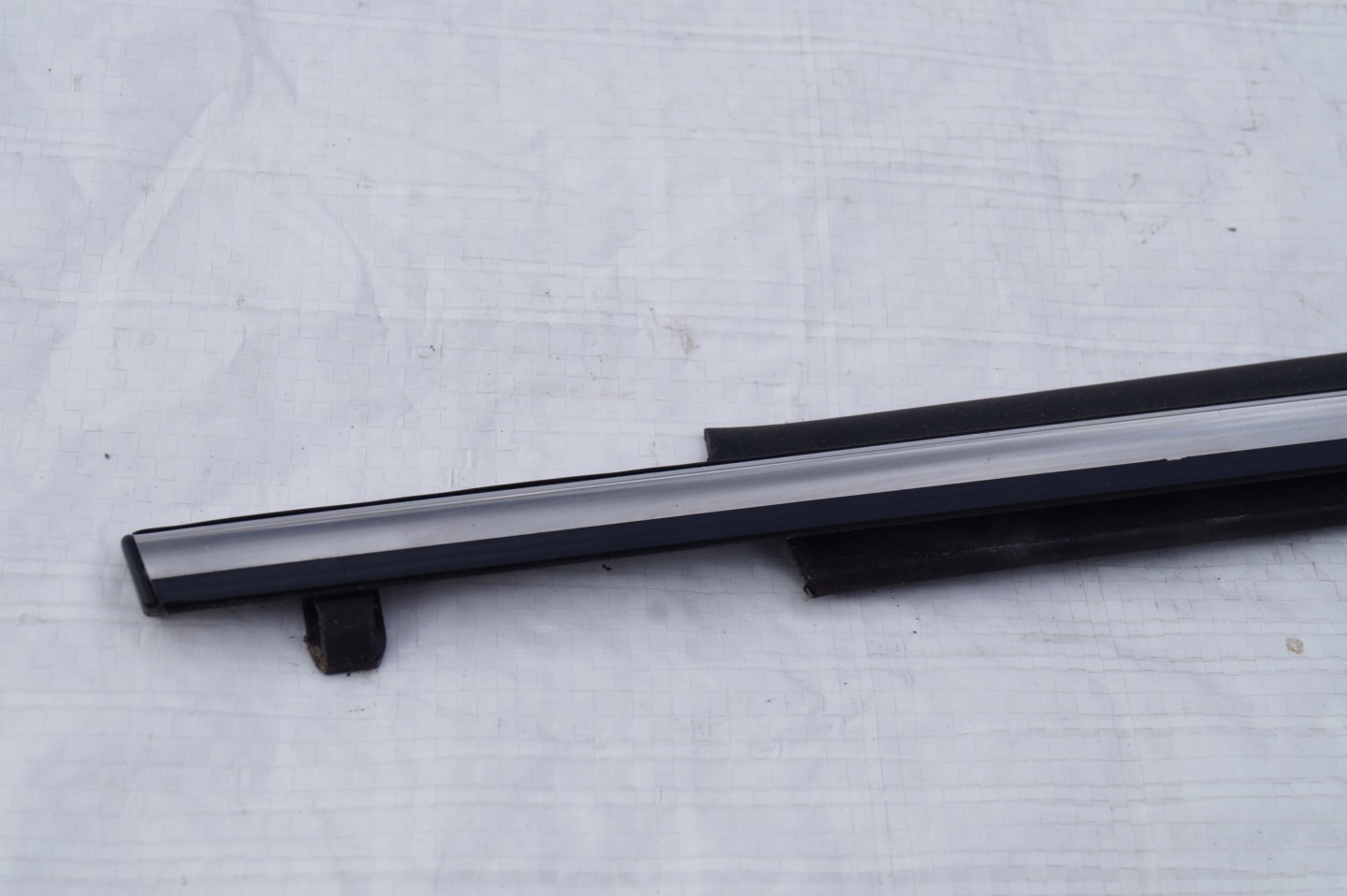 moulding dust CHROM front right TOYOTA HIGHLANDER II 2 2010 - 2013