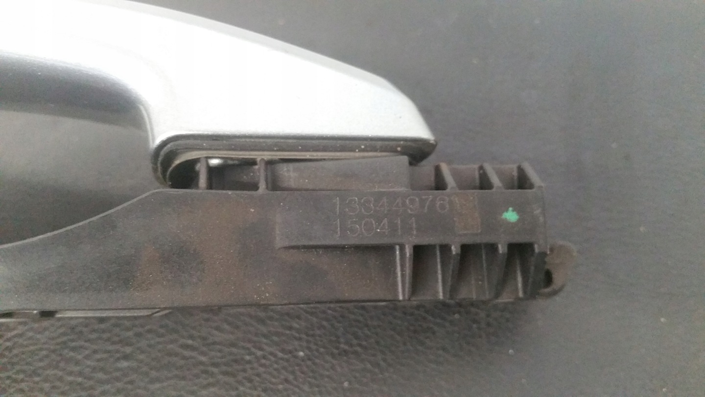handle left front Z179 13344976 Opel Astra J