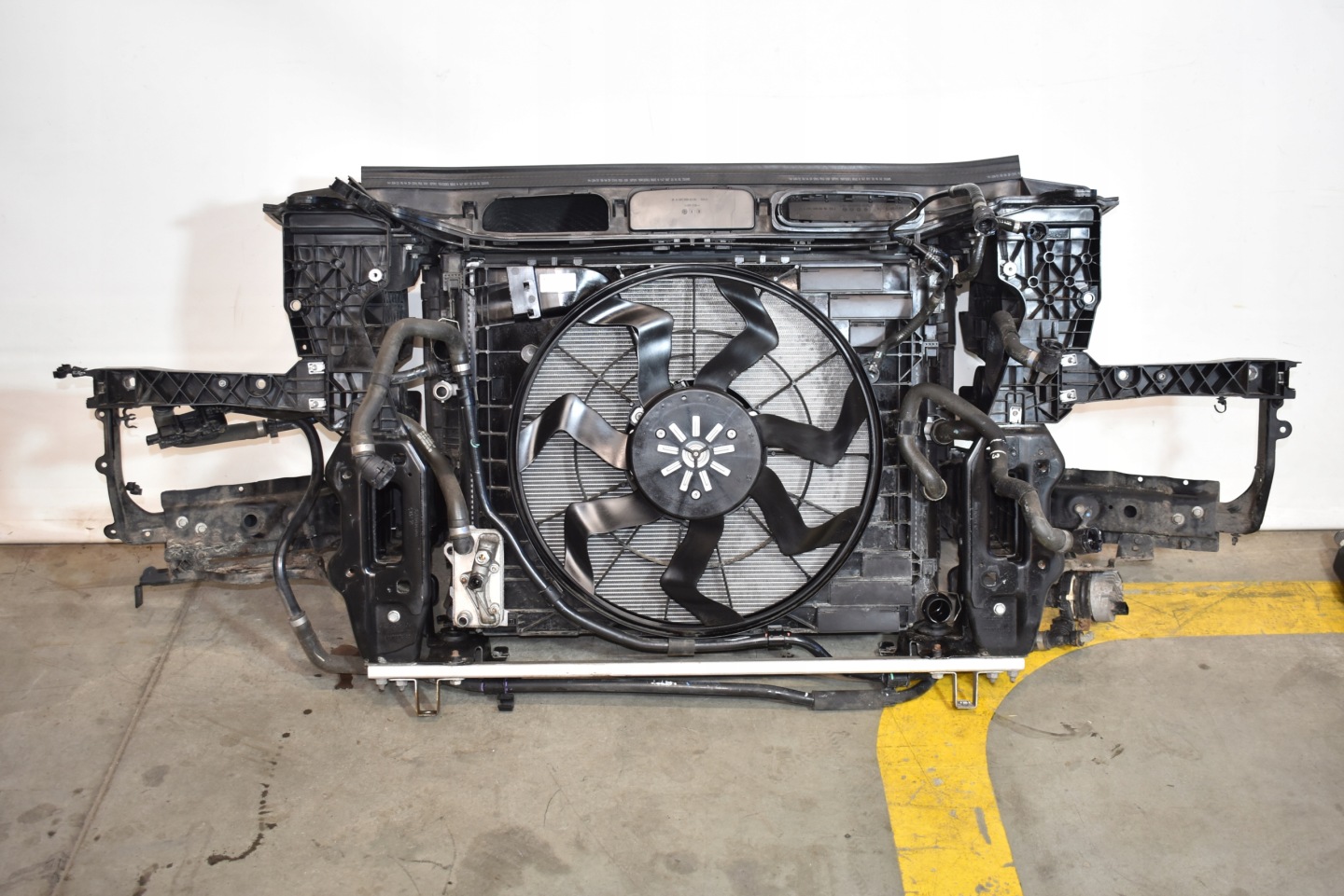 IDEALNY front panel, wall radiator fan MERCEDES GLE W167 350d 400d 1
