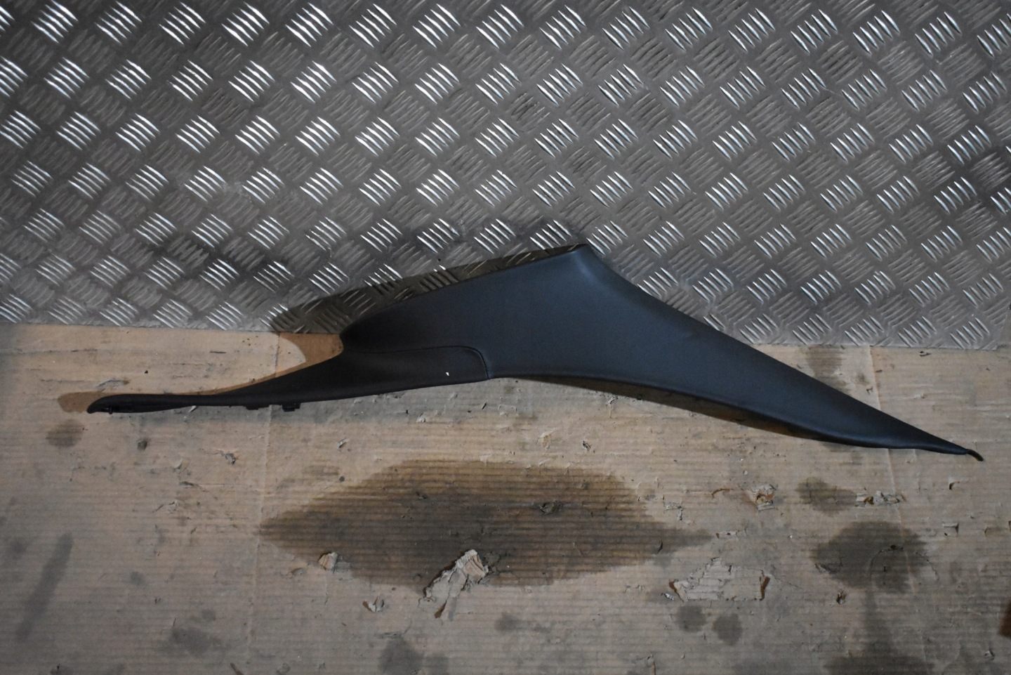 IDEALNA cover SLUPKA B right BENTLEY 3SD 1