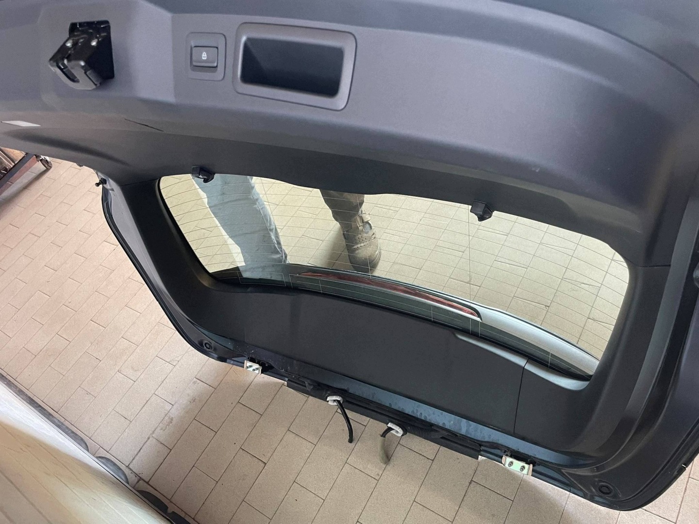 heckklappe kofferraumdeckel abdeckung kofferraum Mazda CX-60