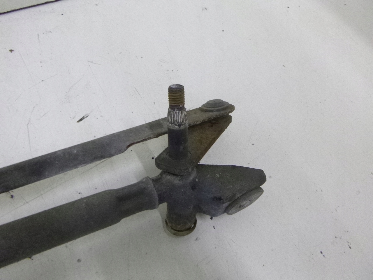 wiper mechanism front Peugeot 307 03r.