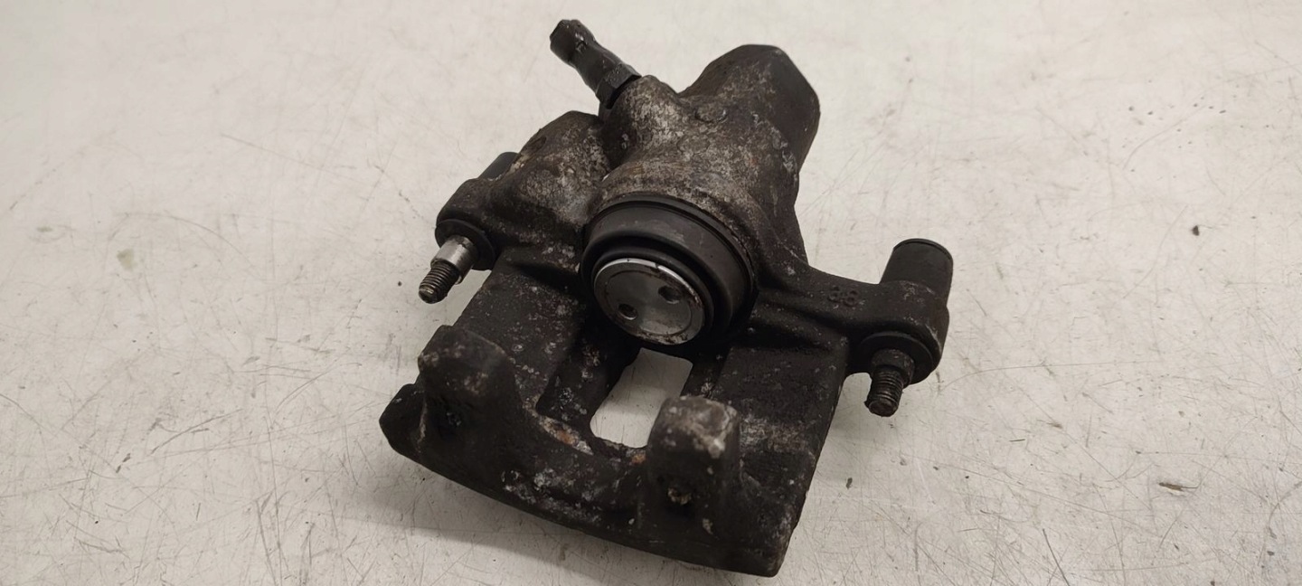caliper rear part rear right Ford Focus MK3 1,6 TDCI