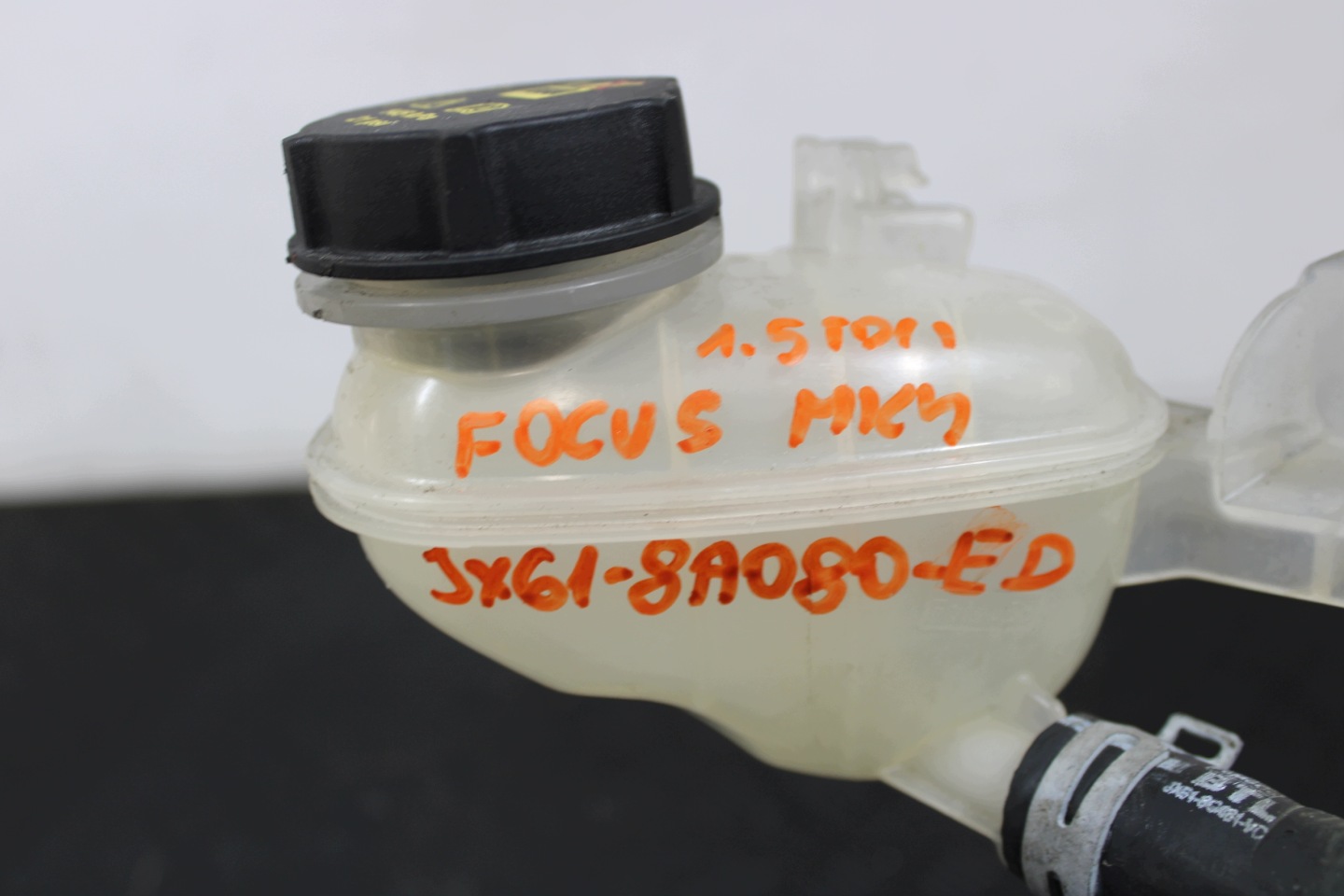Réservoir eau JX61-8A080-ED FORD FOCUS MK4 KOMBI ST-LINE