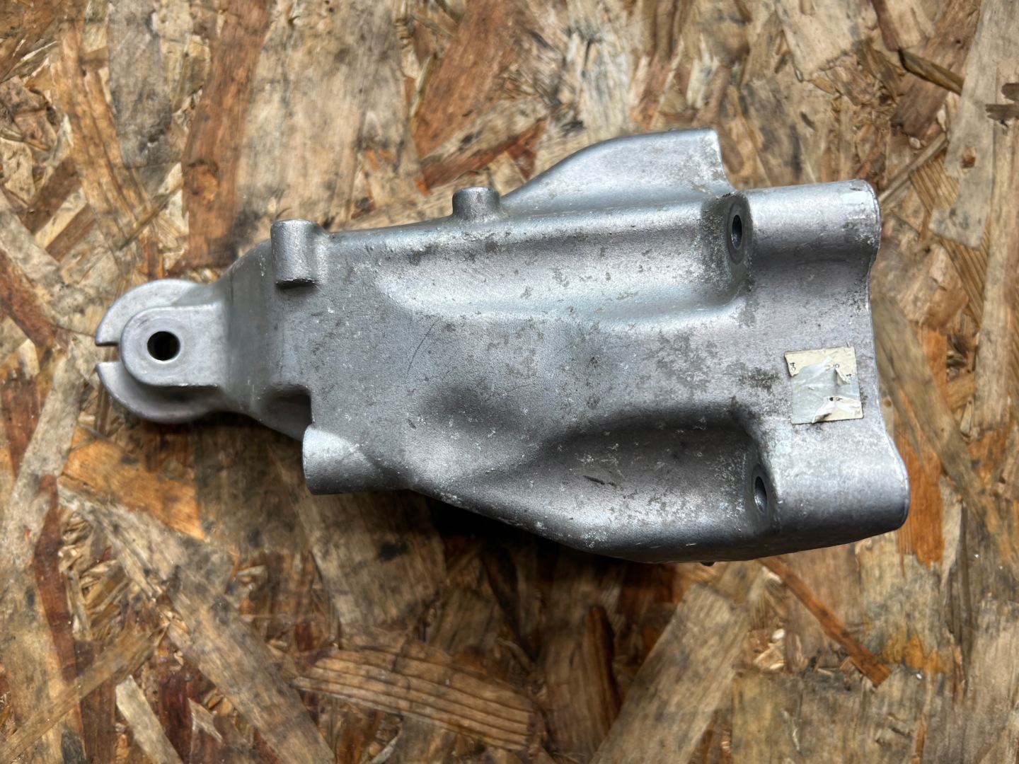 Support Support plaque Moteur MERCEDES SPRINTER W906 A6512231804
