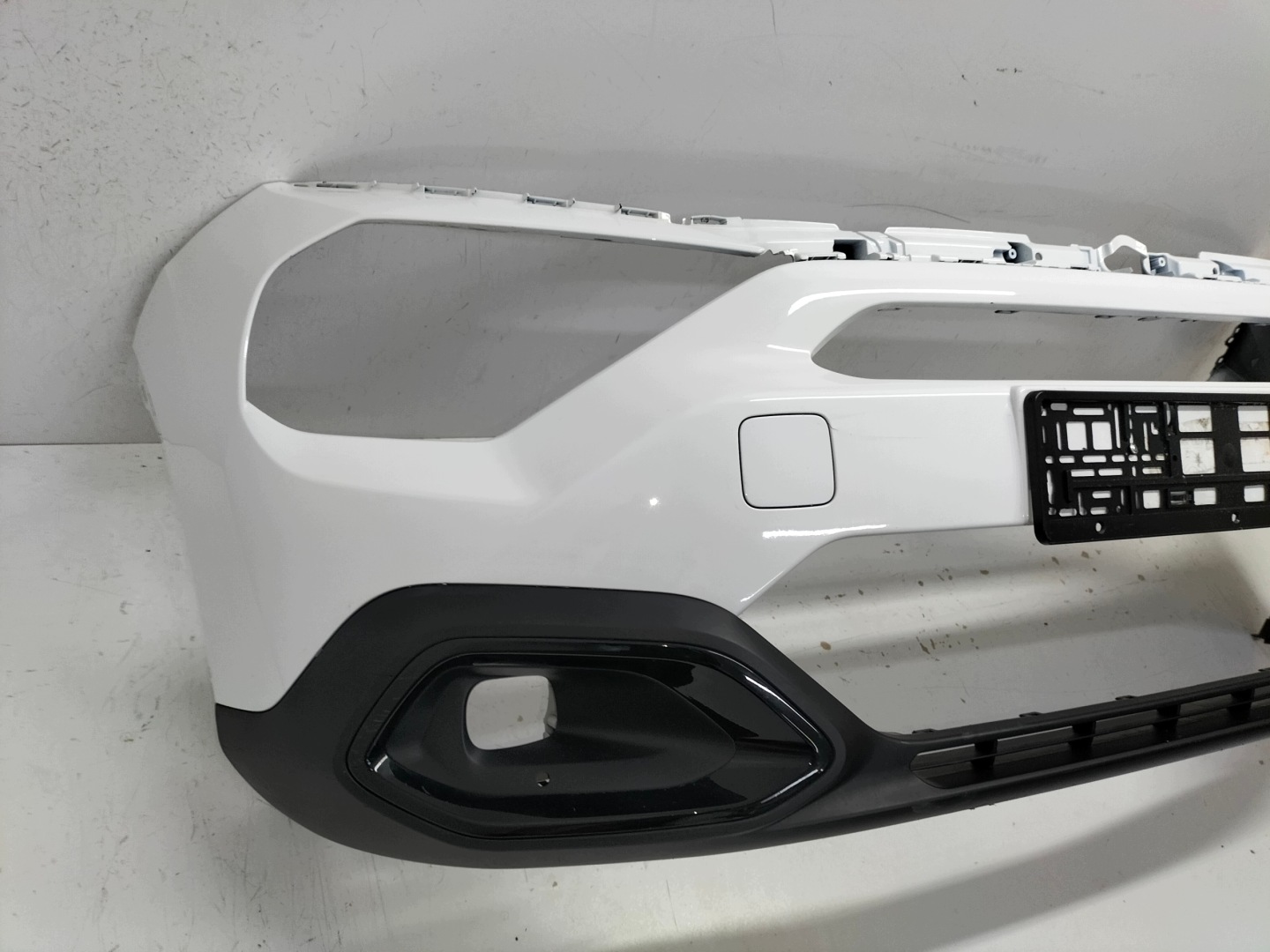 front bumper front CITROEN C4 III 20
