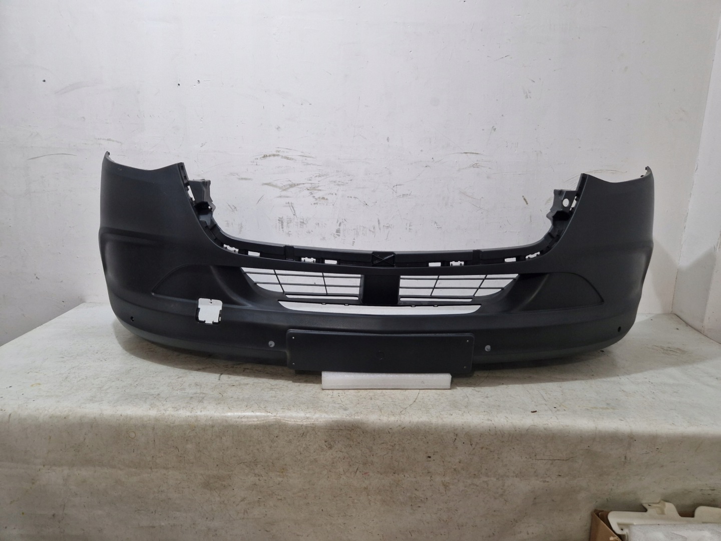 MERCEDES SPRINTER III W907 W910 18- bumper front front 6 PDC A9108850000