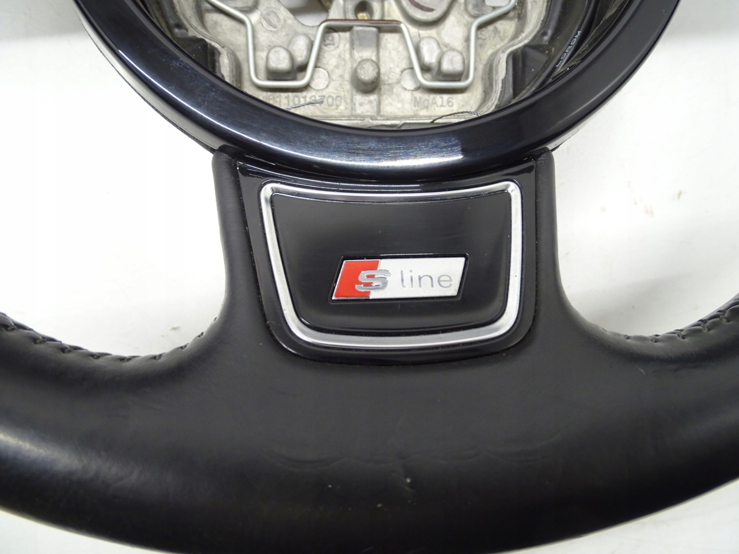 steering wheel, leather with shifting MULTIFUNKCJA AUDI A6 C7 A7 4G 8X0419091M