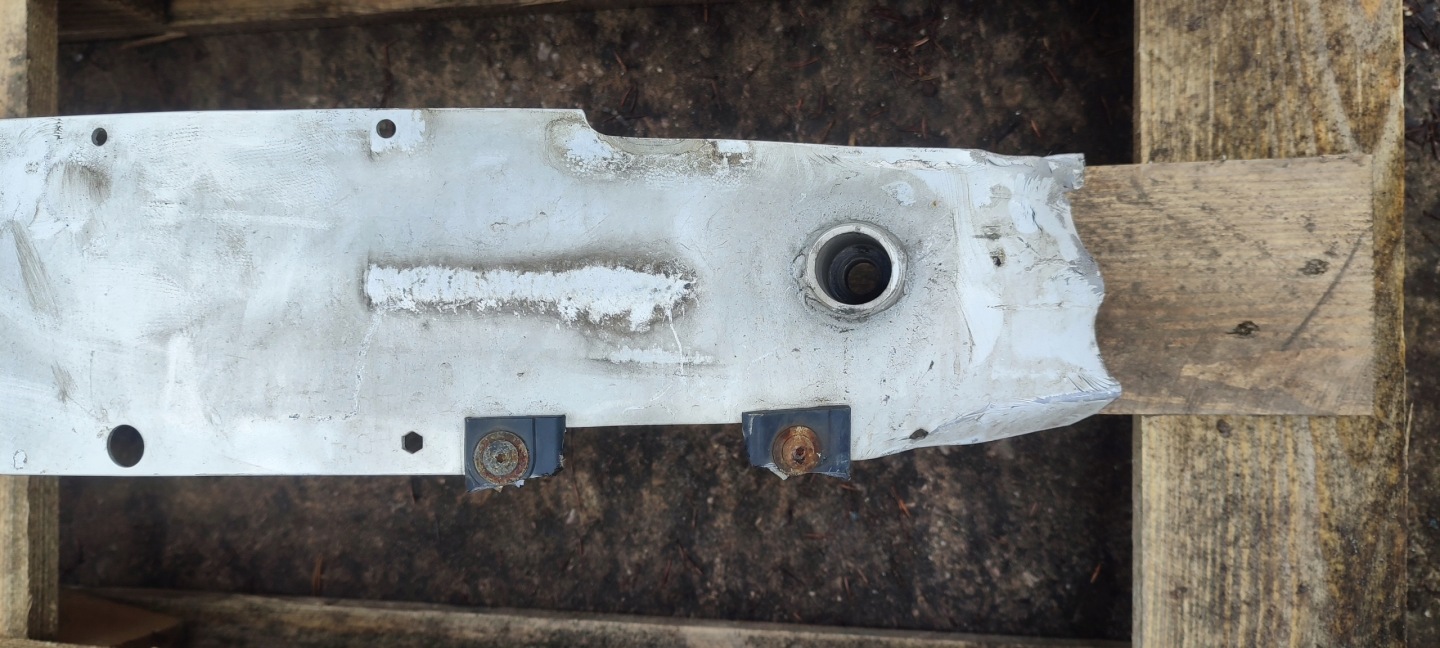 bumper support front OPEL INSIGNIA A Z40R 13235552