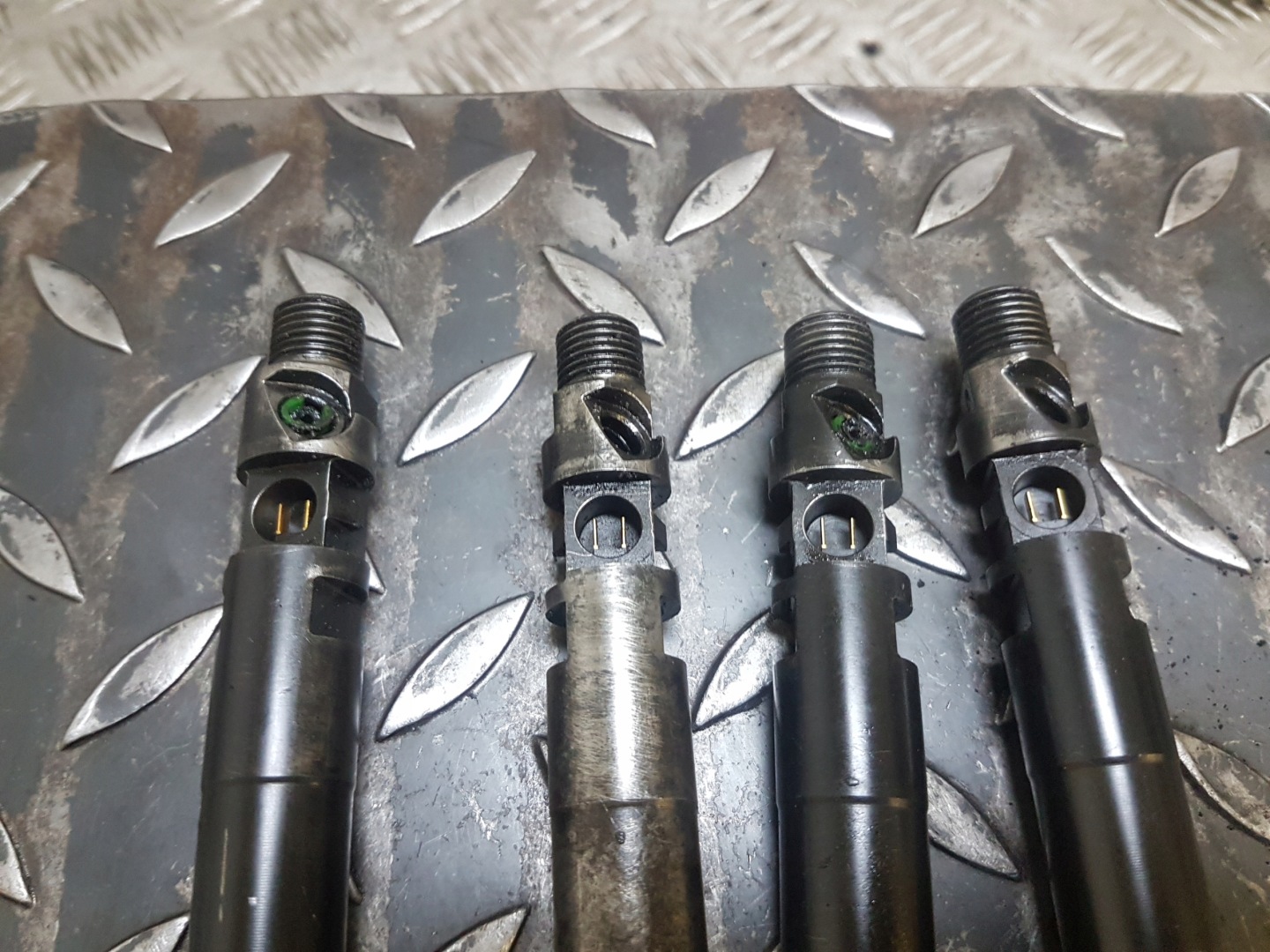 Einspritzdüse Einspritzdüse KOMPLET CITROEN C5 III
