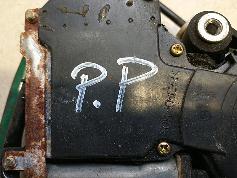 window regulator right front GALANT VIII 2.0 MR2806