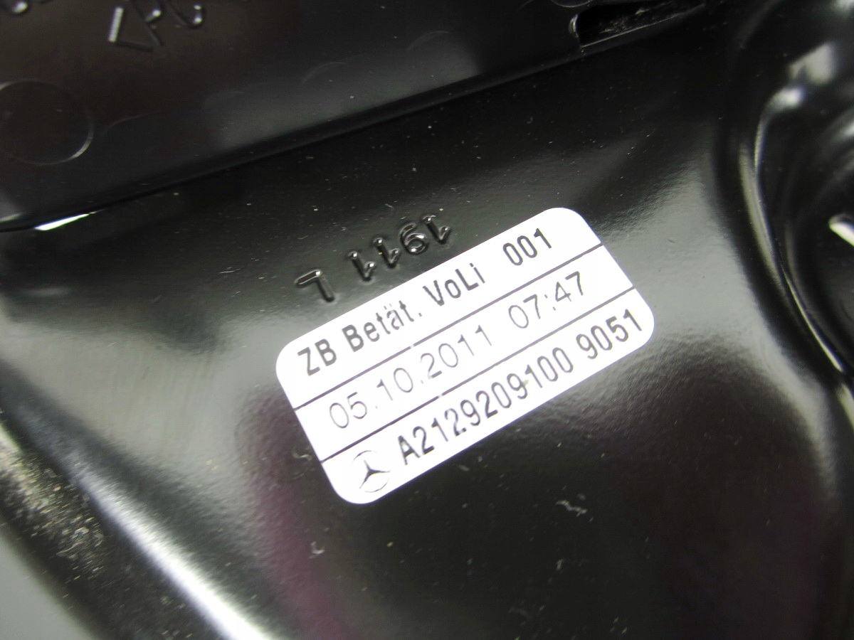lock handle kanapy left Mercedes W212 Kombi