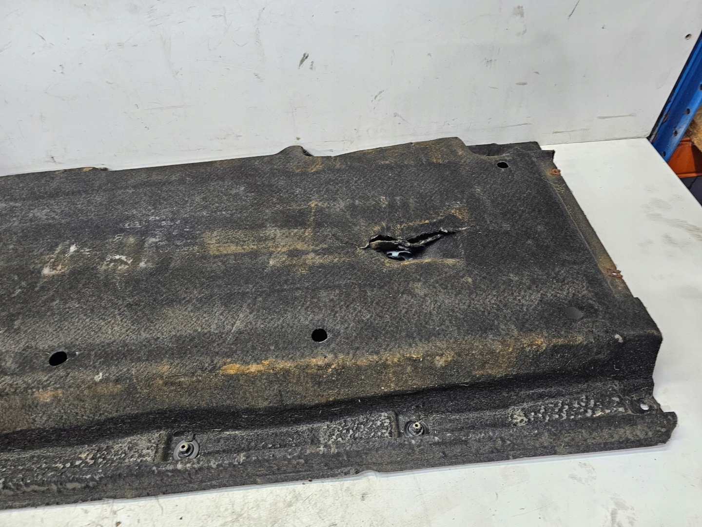 cover chassis central left DUZA AUDI Q3 8U 8U0825207 1/26