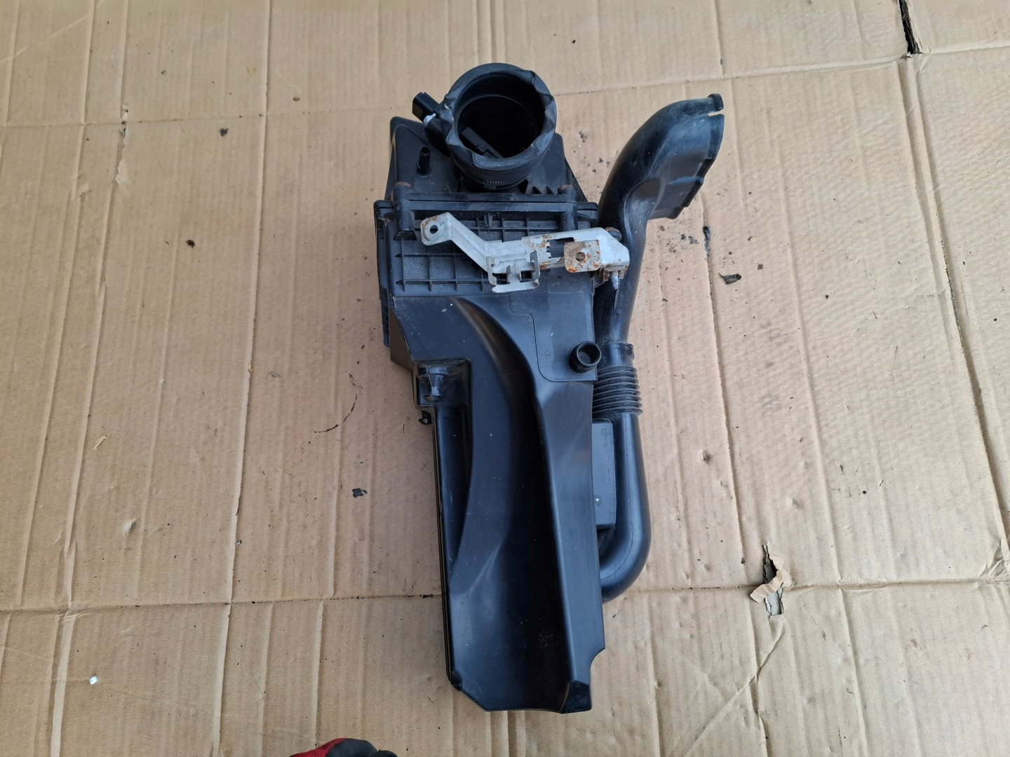Gehäuse filter luft FORD FIESTA MK7 AV21-9600-AA 1.4 TDCI
