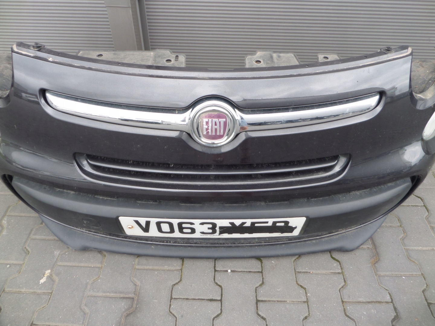 FIAT 500L 500 L front bumper front 735522402 colour 609/B