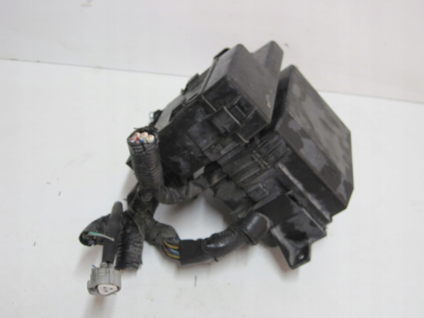 boîte à fusibles MITSUBISHI GRANDIS 07R 50404-0125