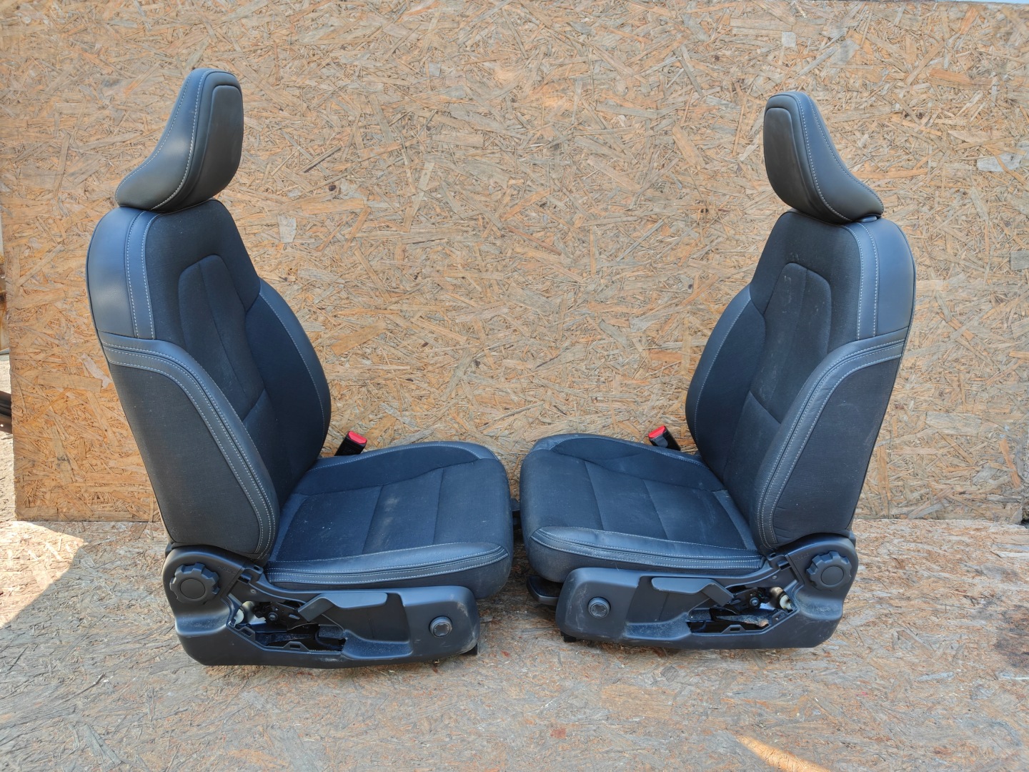 Sitze Sitz KOMPLET Sitze VOLVO XC40 verkleidung Seite Seiten mitte