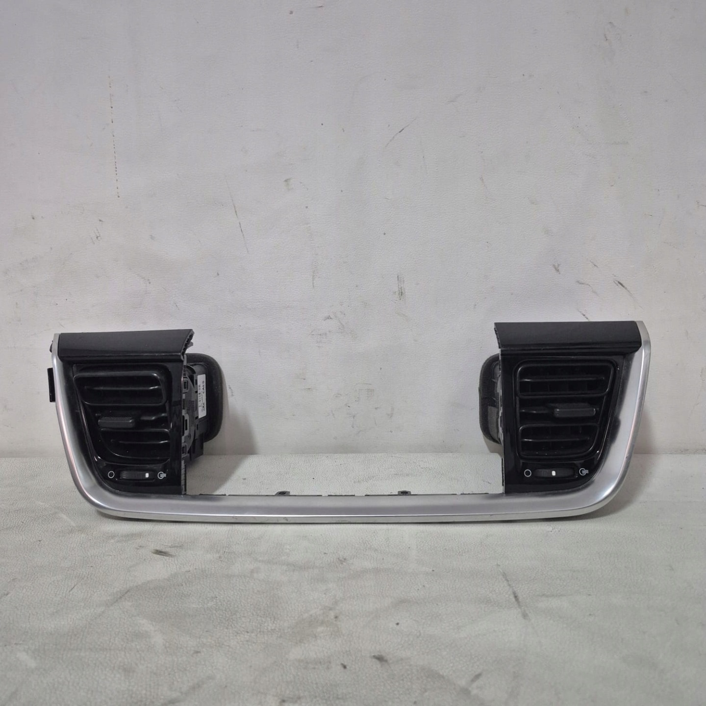 KIA RIO IV -> frame moulding grid air conditioning devices consoles H8974-20000