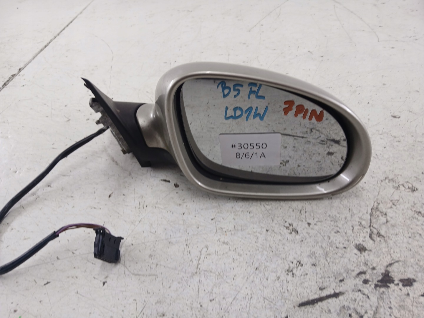 VW PASSAT B5 LIFT mirror right 7 PIN LD1W Z with an indicator
