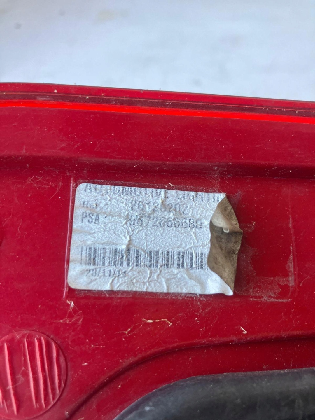 light right rear part PEUGEOT 5008 and 9672666680