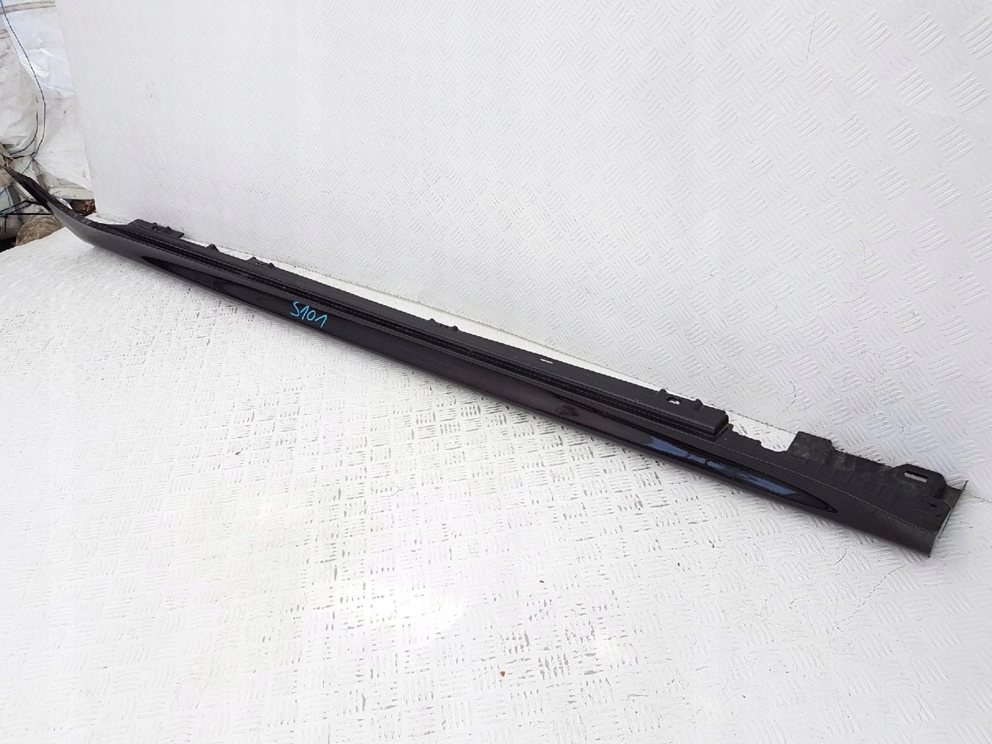 Mercedes CLS 257 AMG moulding threshold threshold right