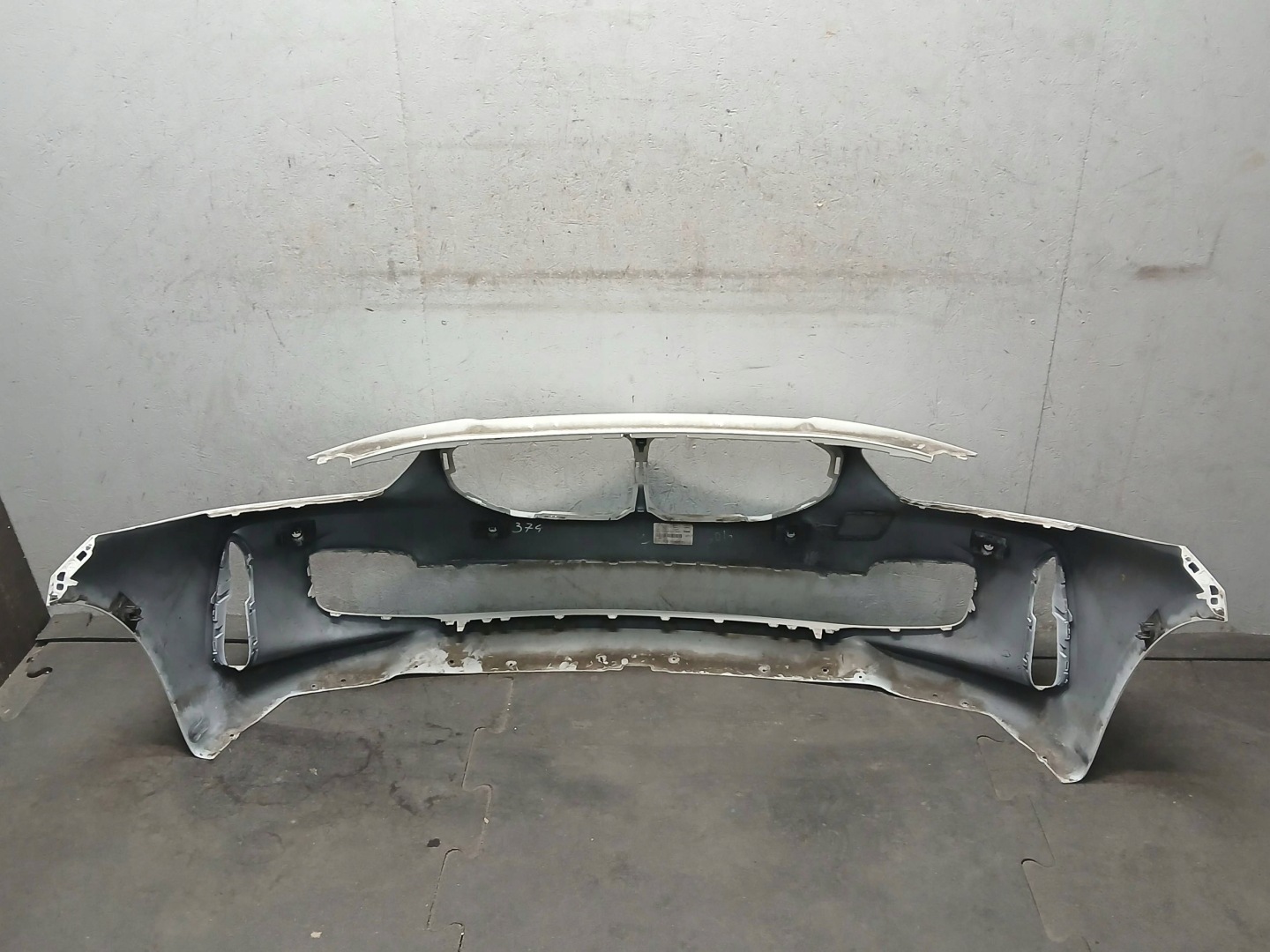 nárazník předek BMW 1 a F40 M PAKIET