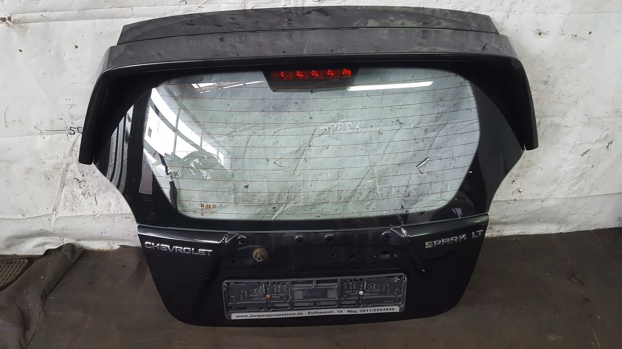 trunk door boot Chevrolet Spark