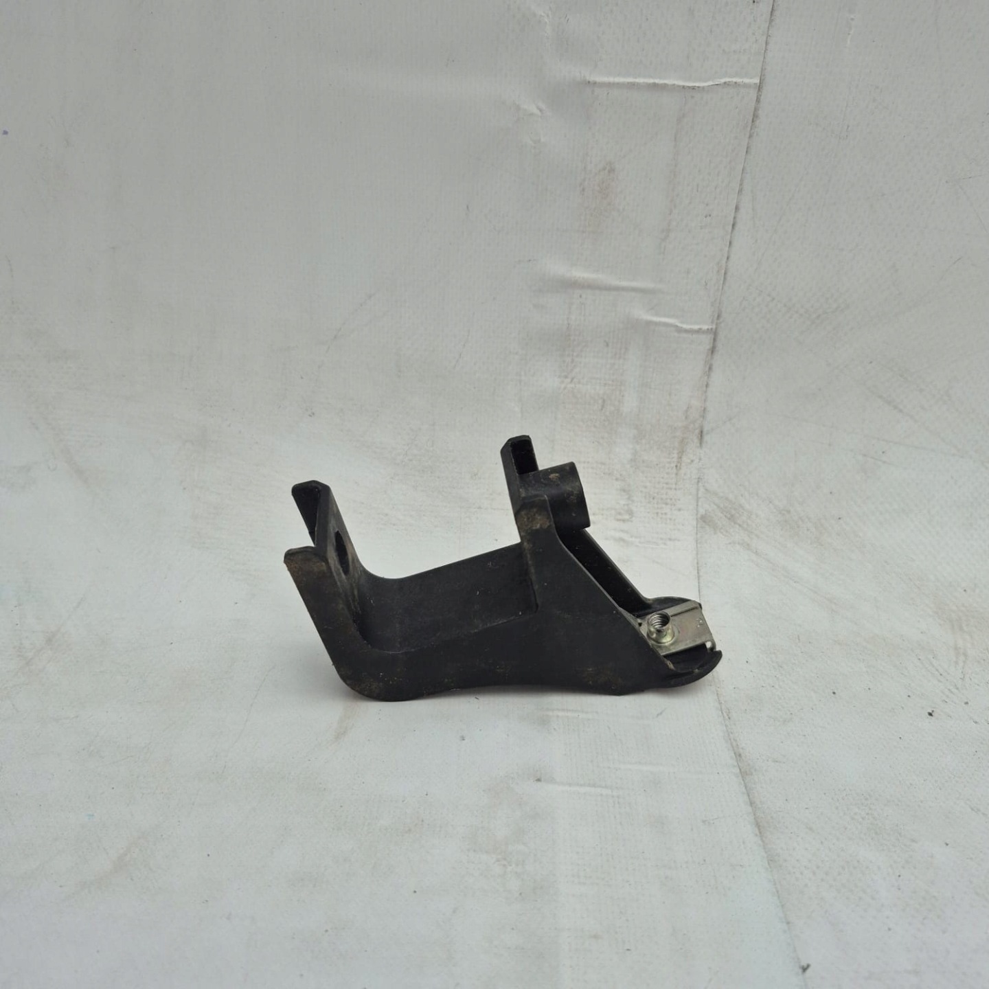 PORSCHE CARERRA 911 992 console bracket radiator air 992145842A
