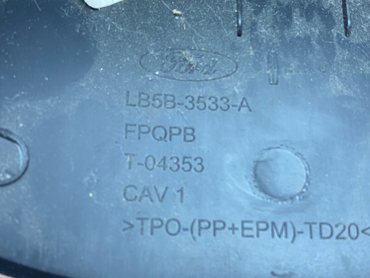 kryt obal volantu Ford Explorer MK6 2020+ USA